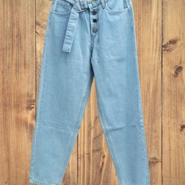 Mom fit jeans size 30