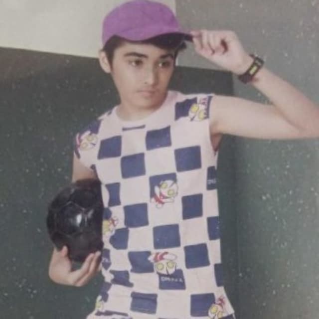 Pink, Navy Blue, Purple Sleeveless Top, Cap