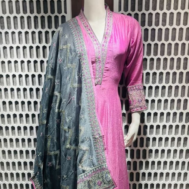 Salwar Suite