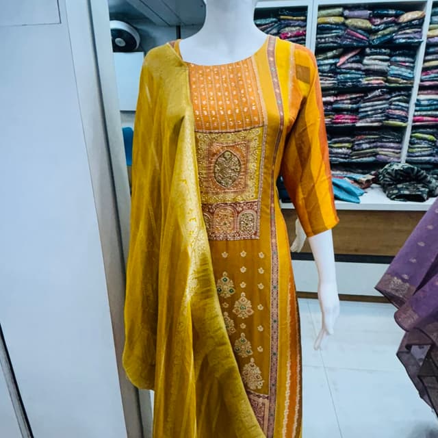 Salwar Suite