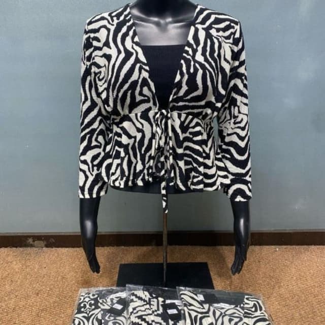 Black and White Top with inner