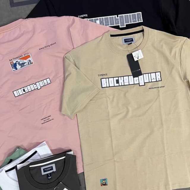 Downshoulder t shirt