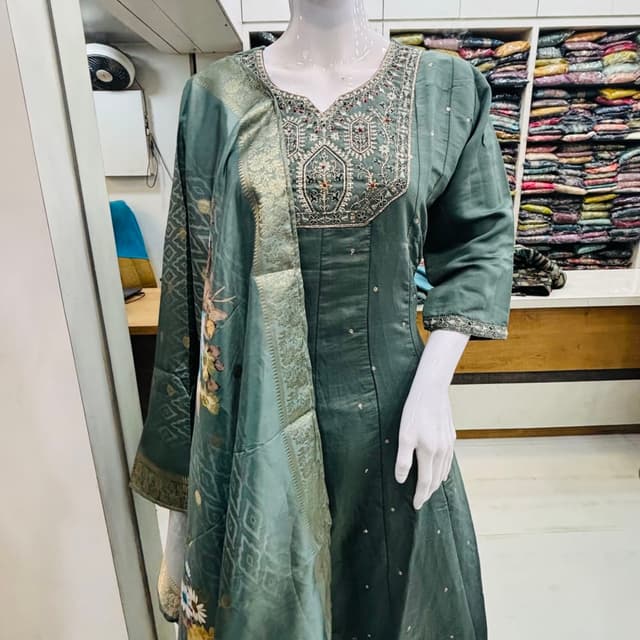 Salwar Suite