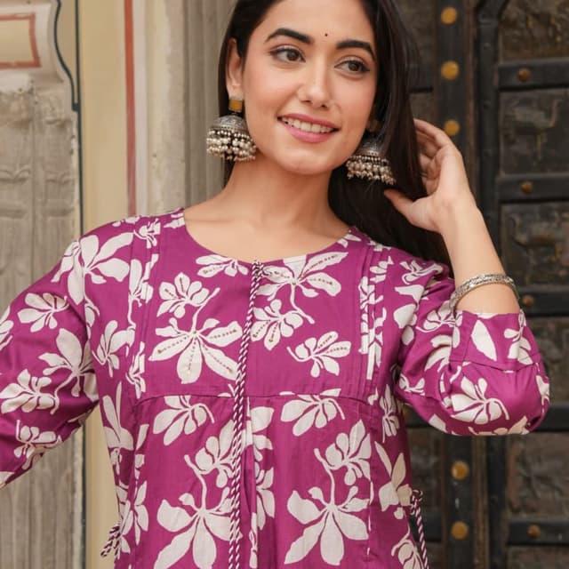 Magenta and White Kurti