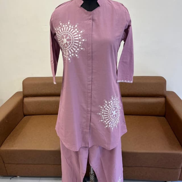 Mauve and White Kurta and Pants Set