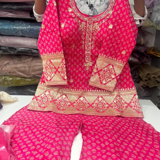 Hot Pink and Gold Salwar Kameez