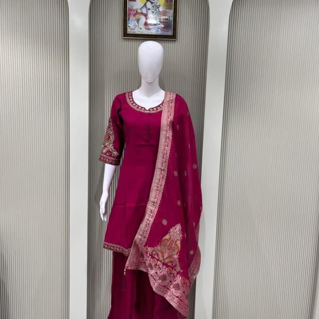 Magenta, Gold Salwar Kameez Set