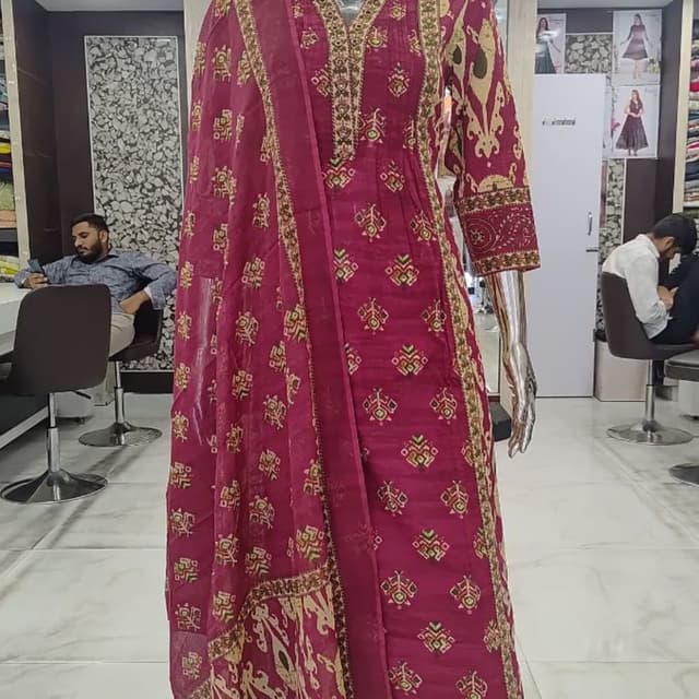 Magenta, Beige, Gold Salwar Kameez